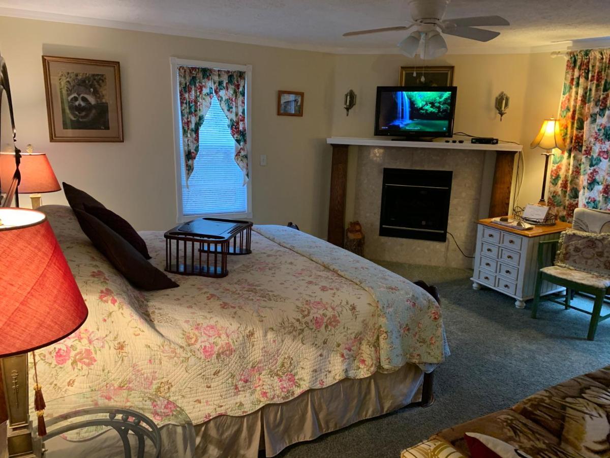 Emerald Necklace Inn Bed And Breakfast Lakewood Exterior foto